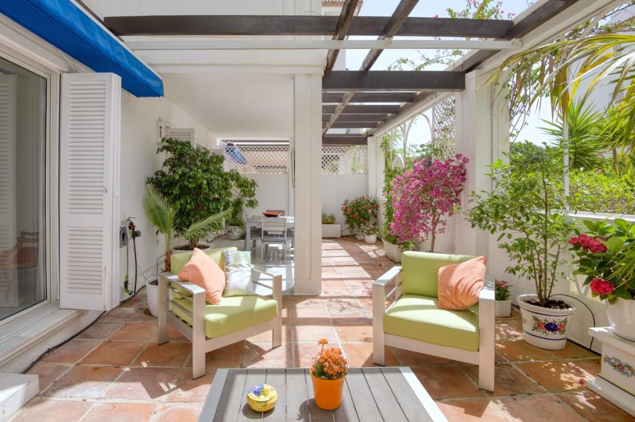 Appartamento Playas Del Duque, Puerto Banus, Golf .Playa Y Compras Marbella Esterno foto